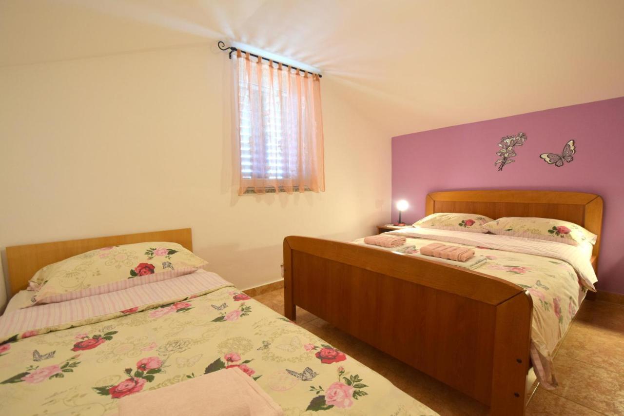 Apartments Rose Čižići Eksteriør bilde
