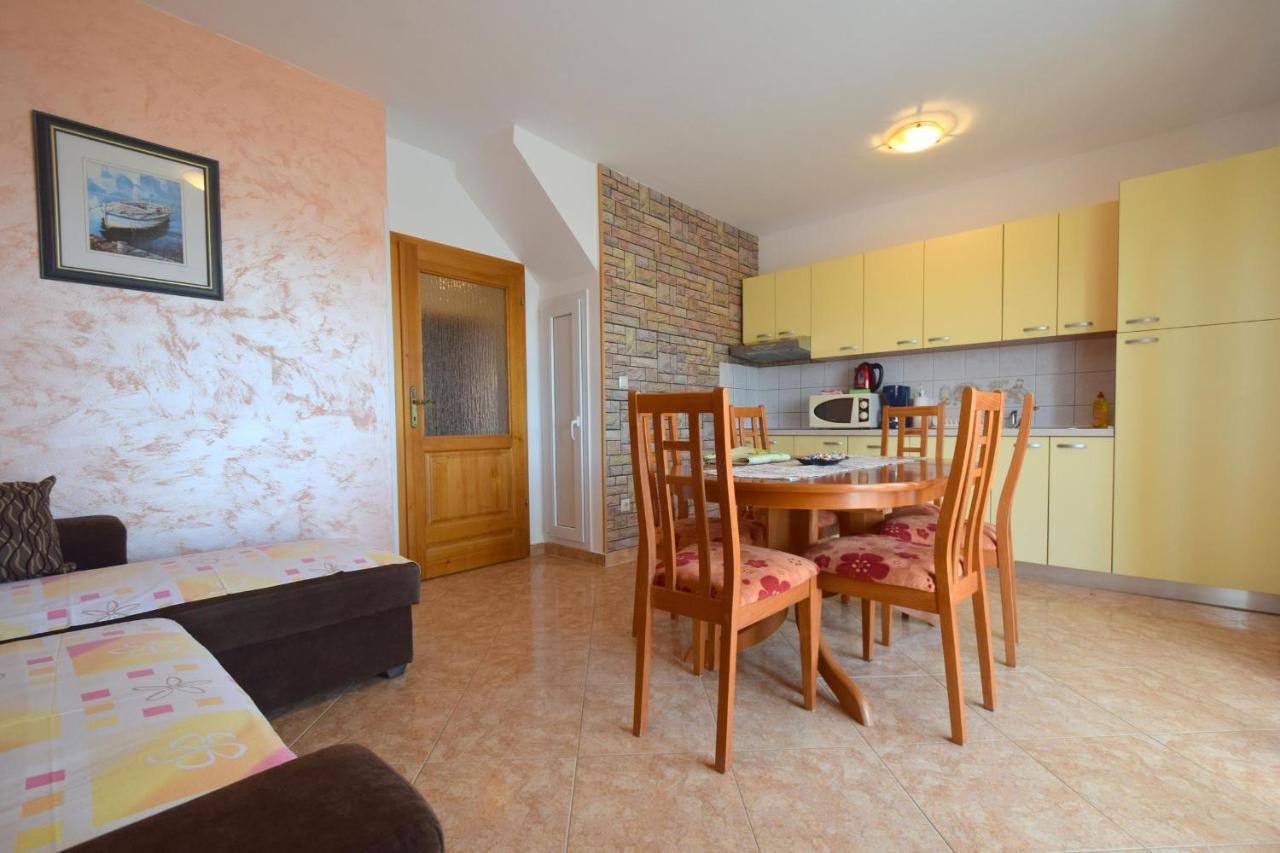 Apartments Rose Čižići Eksteriør bilde