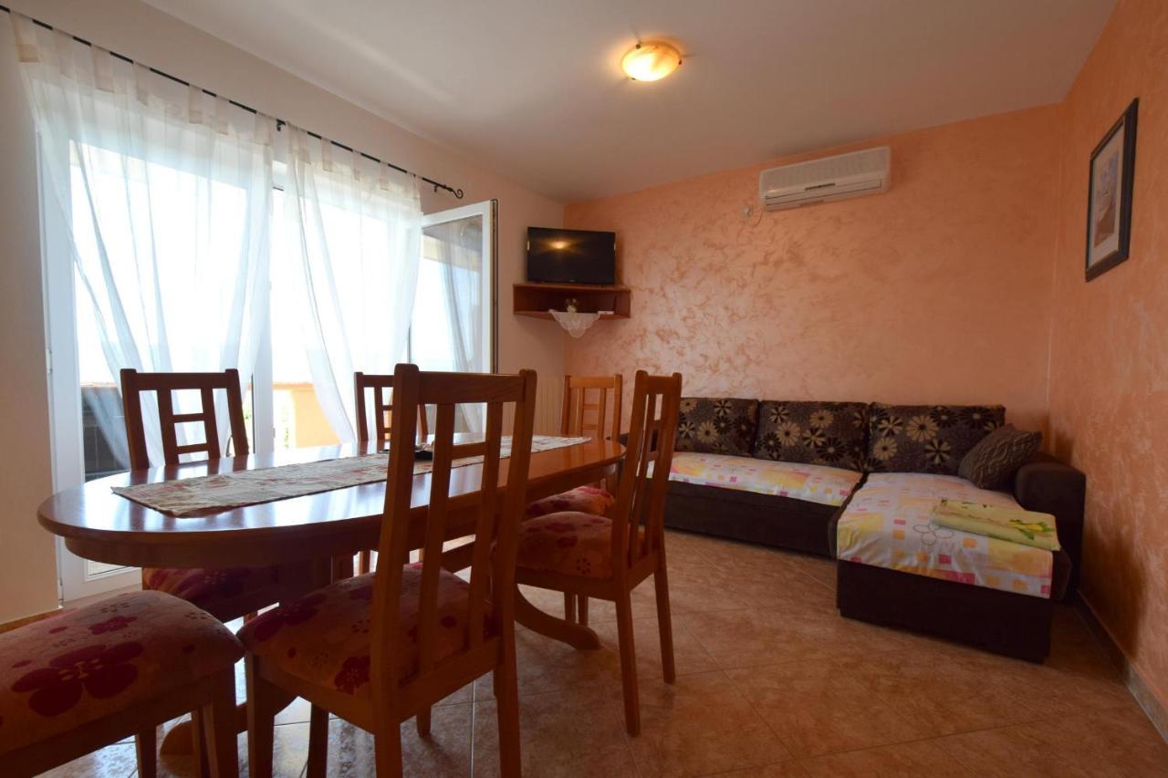 Apartments Rose Čižići Eksteriør bilde