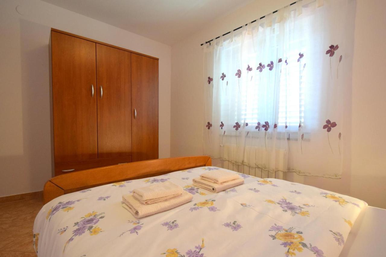 Apartments Rose Čižići Eksteriør bilde