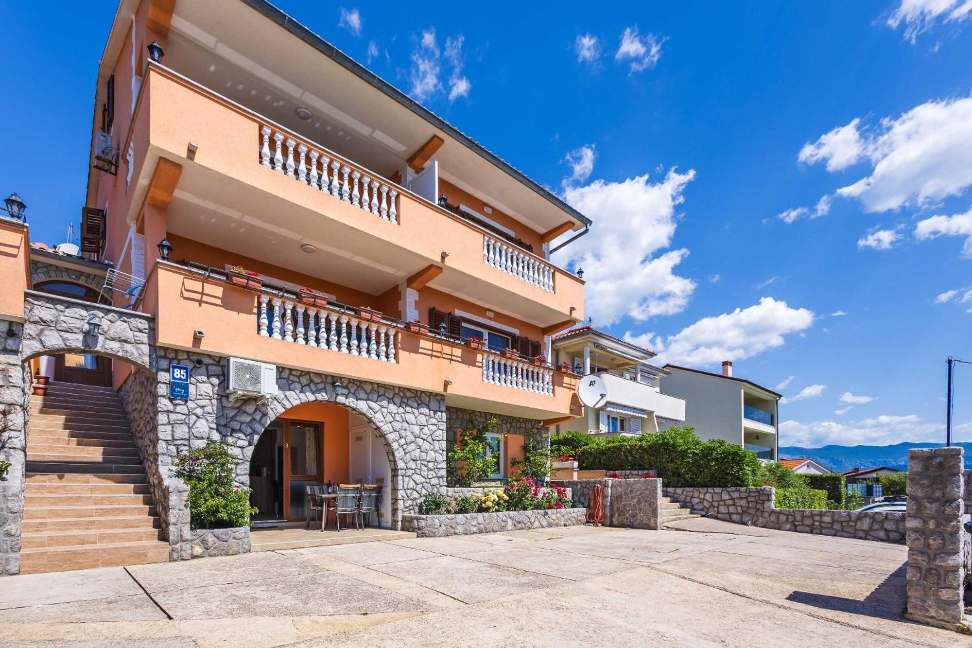 Apartments Rose Čižići Eksteriør bilde