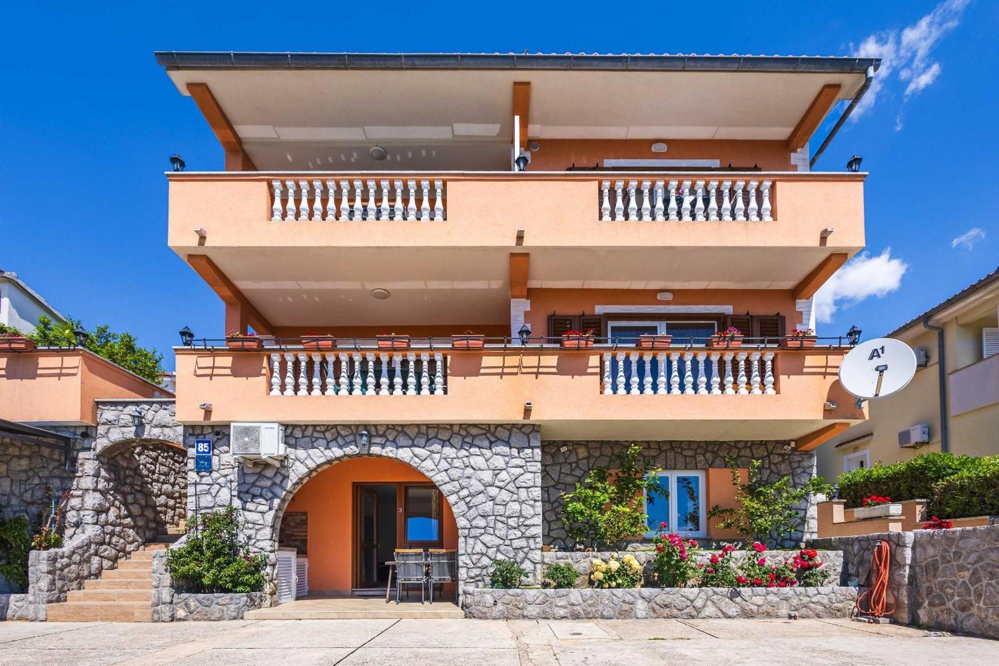 Apartments Rose Čižići Eksteriør bilde