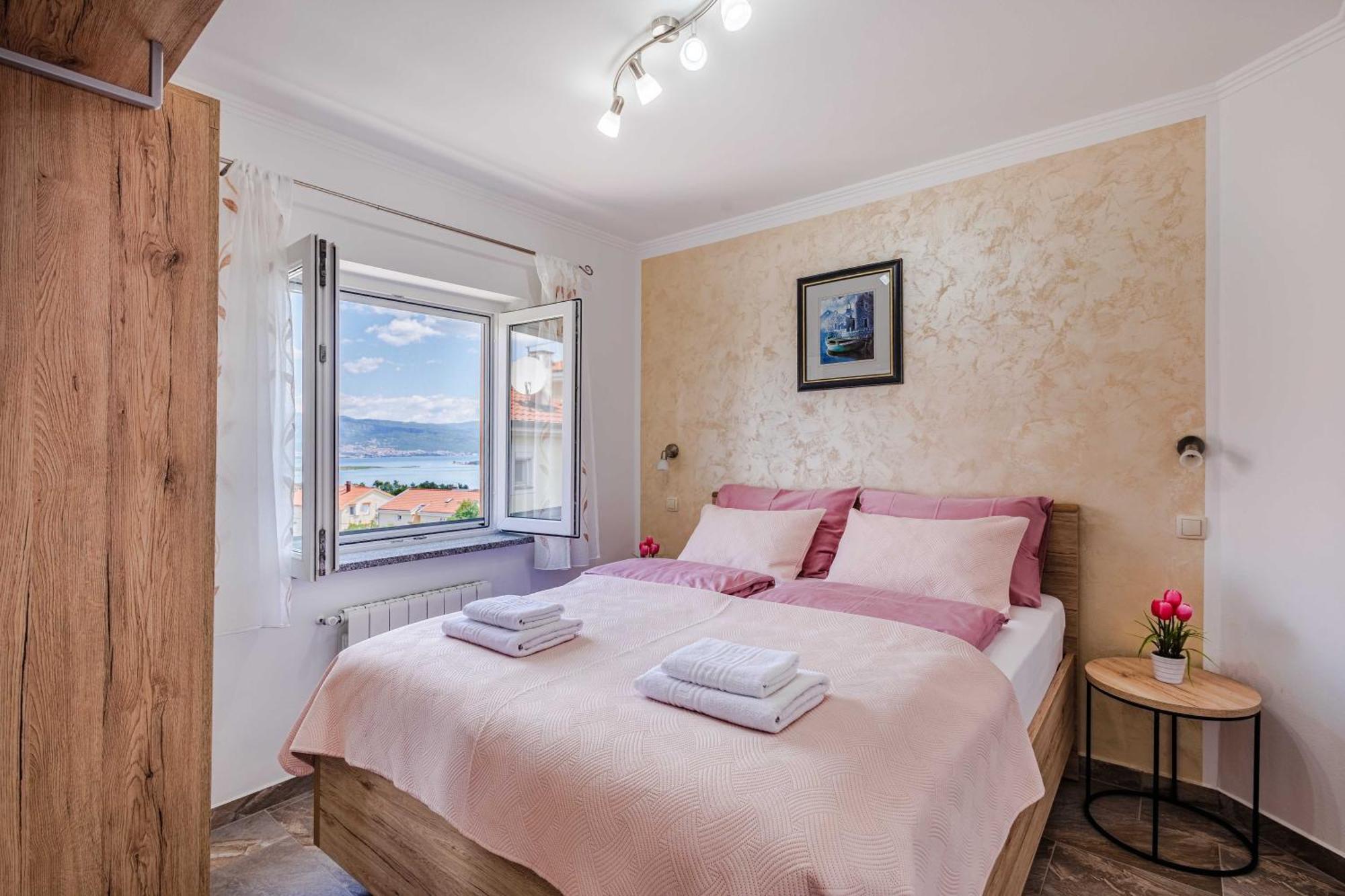 Apartments Rose Čižići Eksteriør bilde